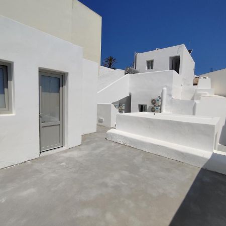 V D Fira Rooms Exterior photo