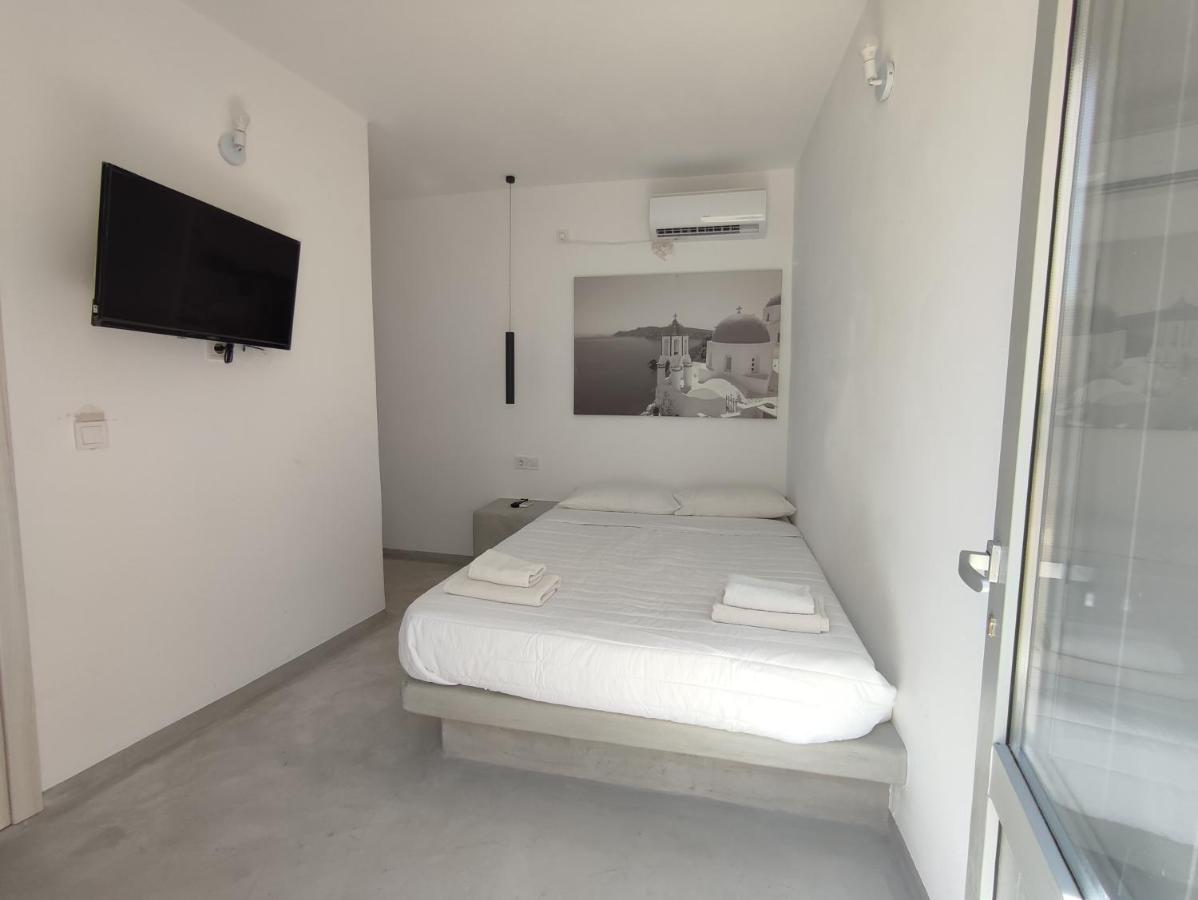 V D Fira Rooms Exterior photo